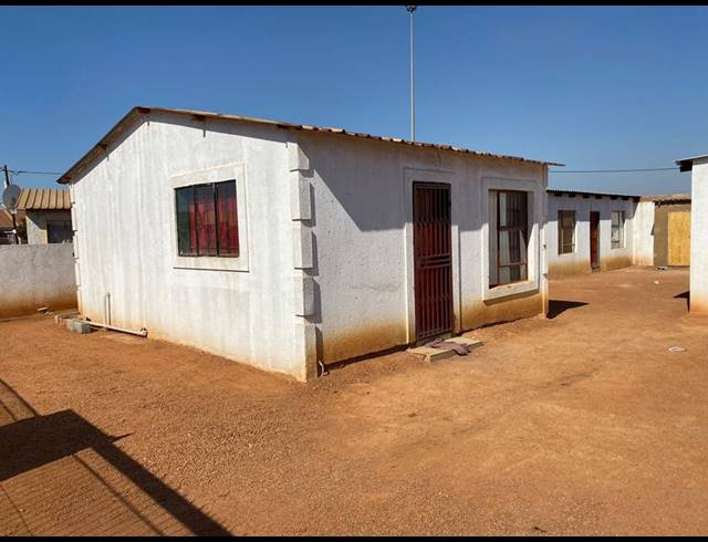 2 BEDROOM HOUSE FOR SALE IN SOSHANGUVE SOUTH